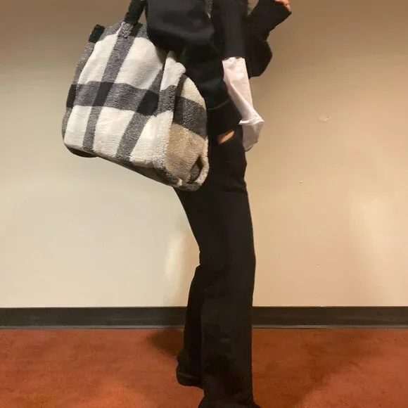 Stand Studio Lola Check Faux Fur Shearling Big Tote Shoulder Bag - Picture 10 of 16